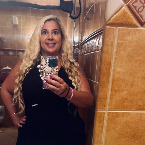 Meet your Posher, Erika - Picture 3 of 6